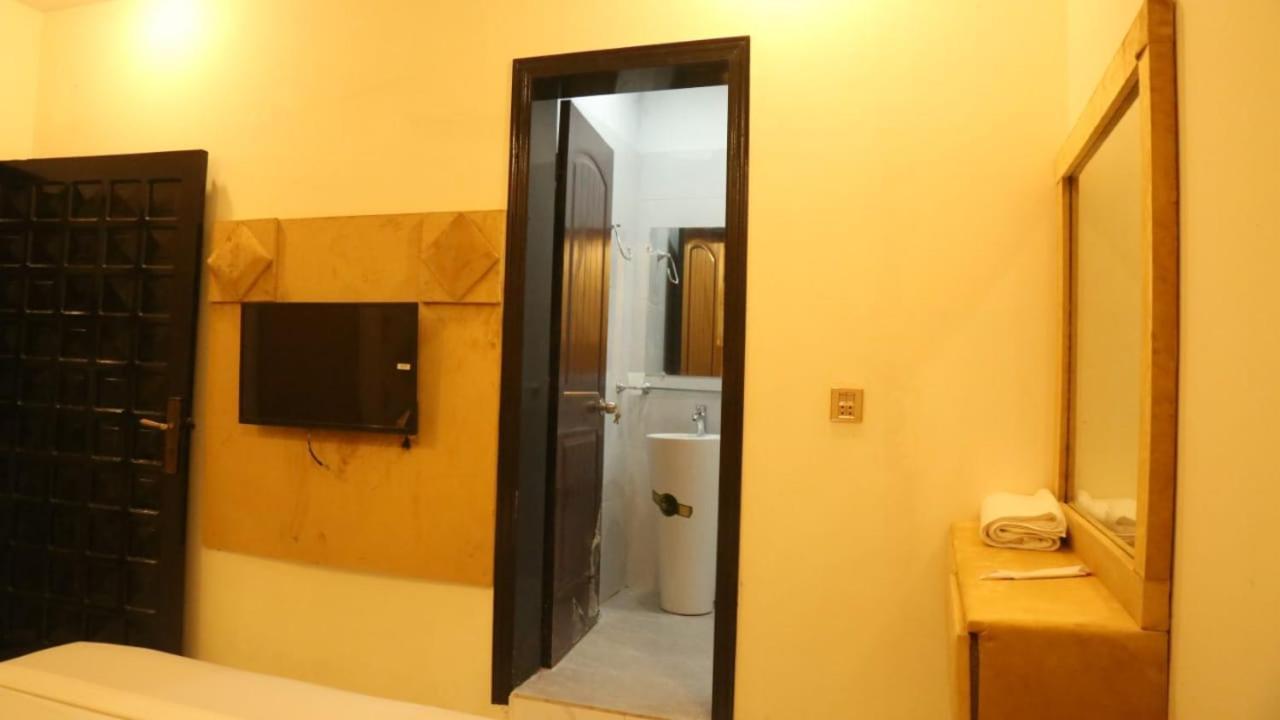 Hotel De Smart Multan Luaran gambar