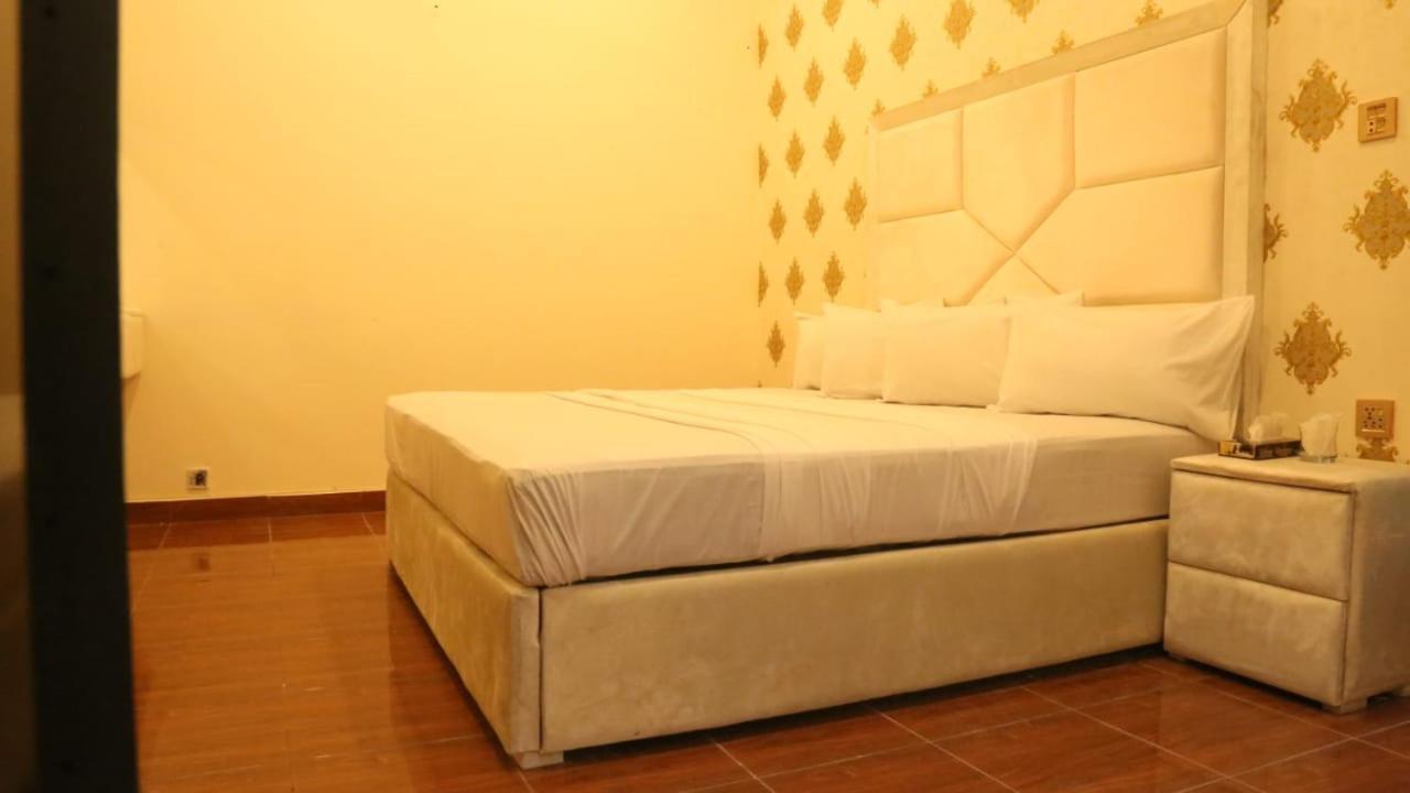 Hotel De Smart Multan Luaran gambar